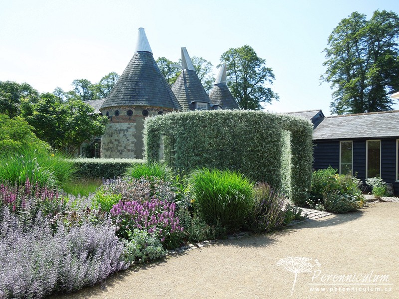 Když se potkají dva géniové... 1 Bury Court_06