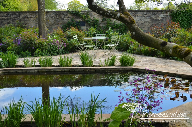 Zahrady Rosemary Verey - Barnsley House a Little House 8 Zahrady Rosemary Verey