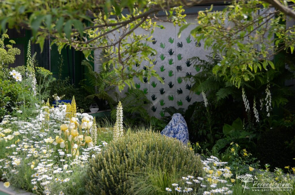 RHS Chelsea Flower Show 2019 23 The Greenfingers Charity Garden, Kate Gould
