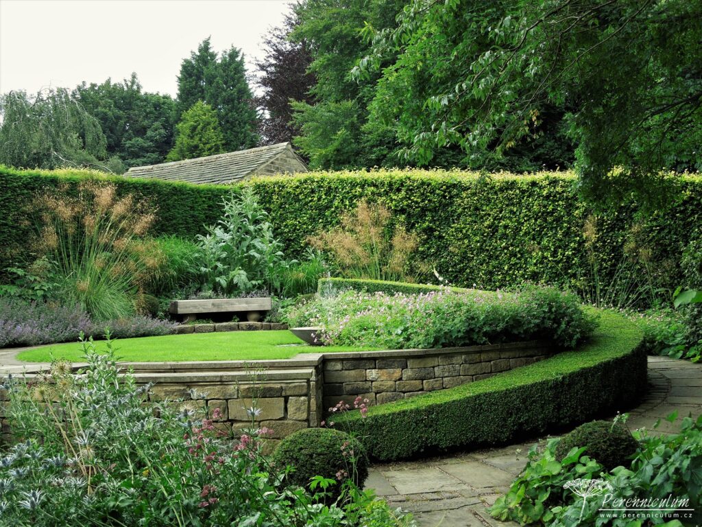 Malá zahrada tisíce překvapení 8 Mala zahrada tisice prekvapeni York Gate 27